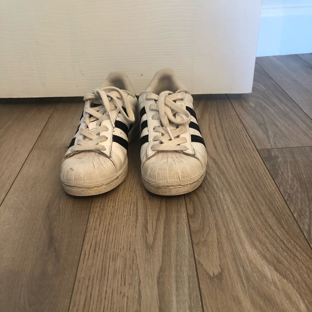 adida superstars